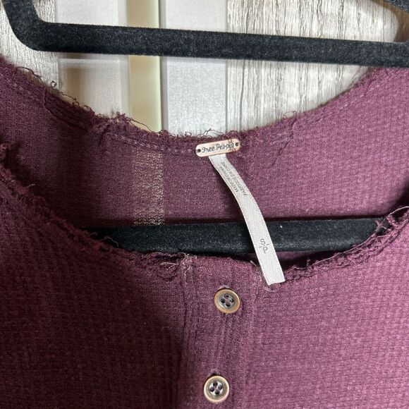 Free People Oversized Top Boxy Burgundy Color Thermal Size S - Picture 2 of 6